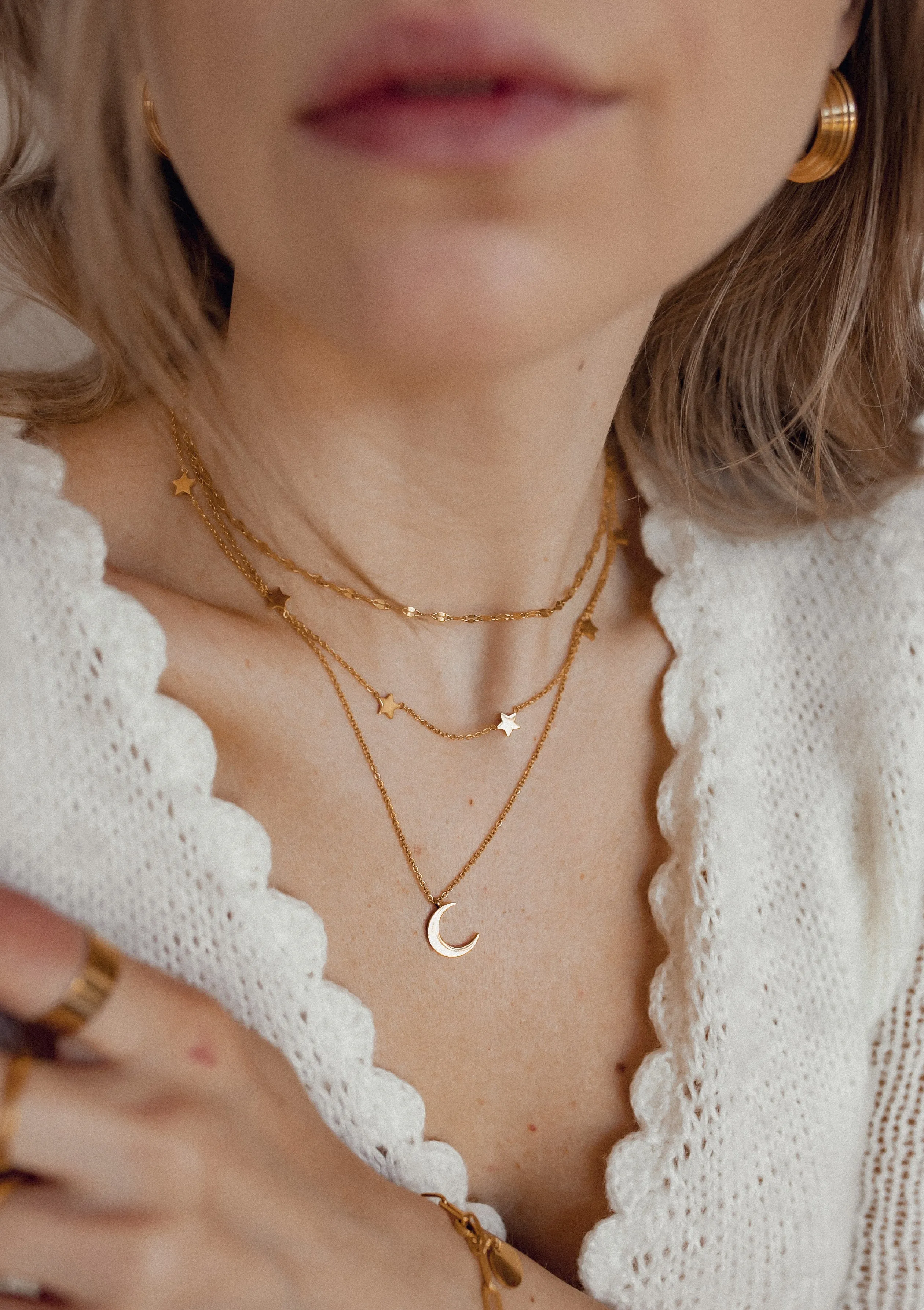 Half Moon Delicate Necklace Gold