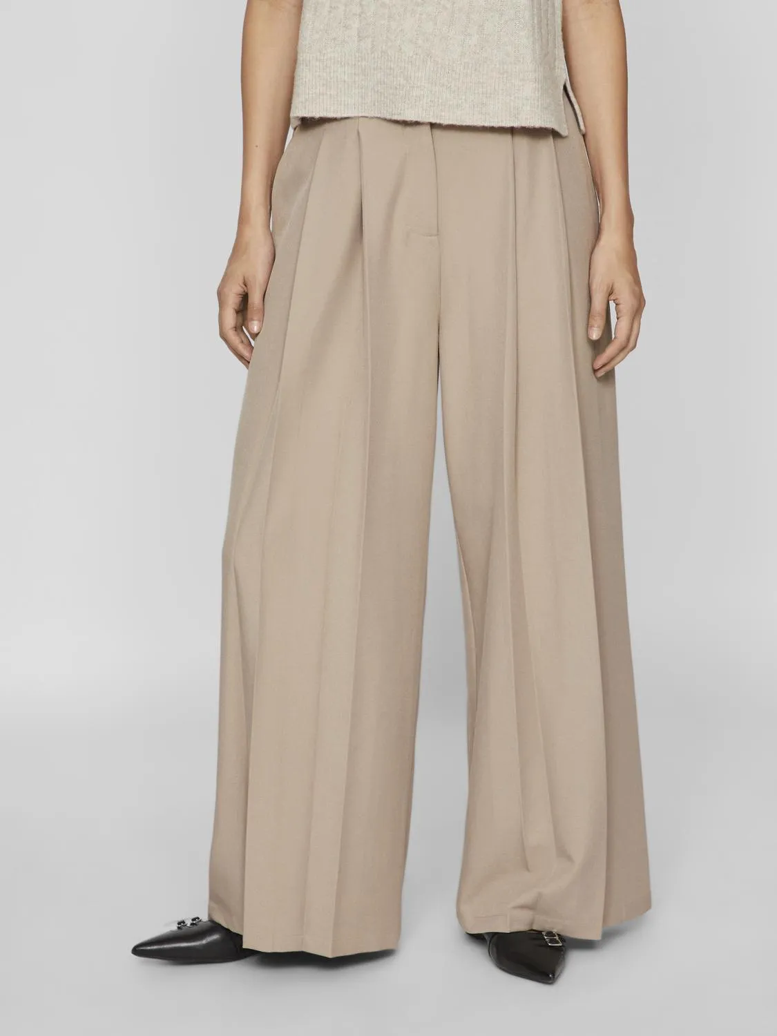 VIKAKA Tailored Trousers - Birch